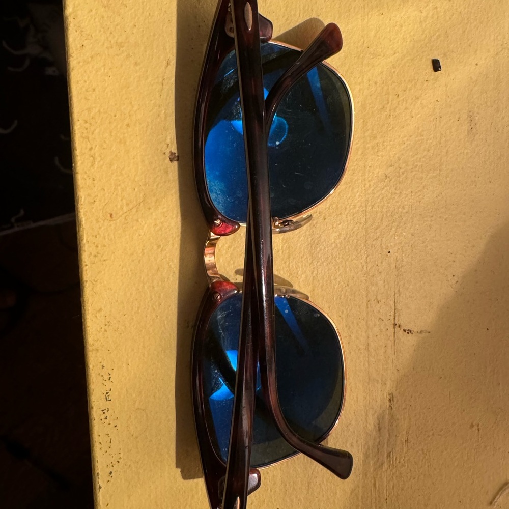 Stylish Blue Lens Sunglasses